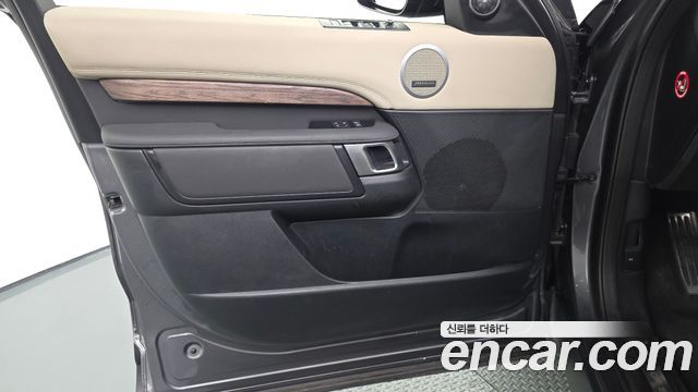 Land Rover Discovery 3.0 SD6 HSE