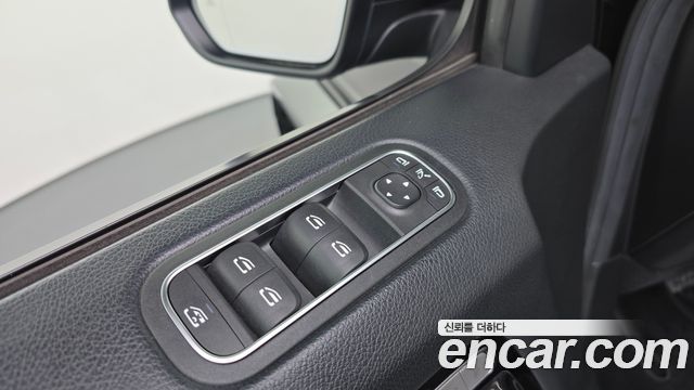 Mercedes-Benz G-Class AMG G63