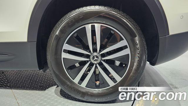 Mercedes-Benz GLB-Class GLB200 d