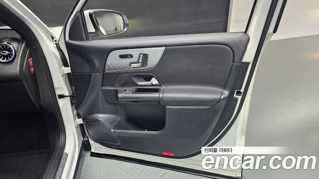 Mercedes-Benz GLB-Class GLB200 d