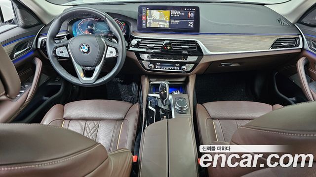 BMW 5-Series 530i Luxury