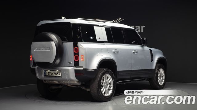 Land Rover Defender 110 D250 S