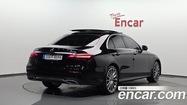 Mercedes-Benz E-Class E350 4MATIC AMG Line