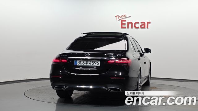 Mercedes-Benz E-Class E350 4MATIC AMG Line