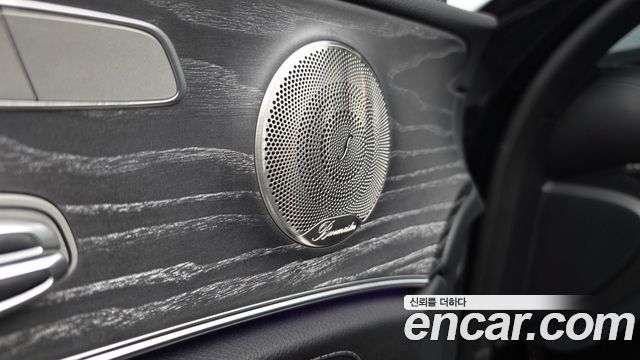 Mercedes-Benz E-Class E350 4MATIC AMG Line