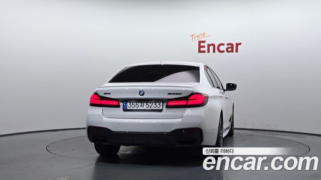 BMW 5-Series M550i xDrive