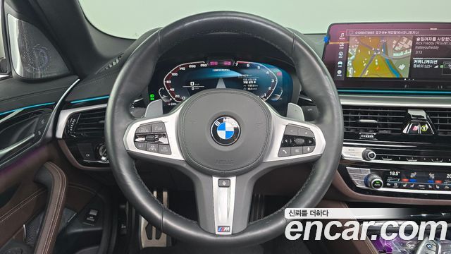 BMW 5-Series M550i xDrive