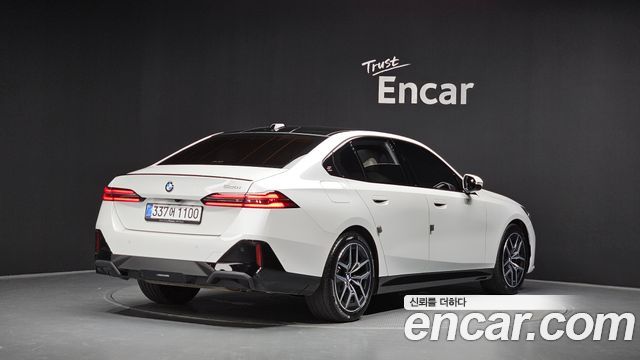 BMW 5-Series 520i Special Edition