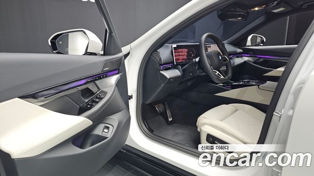 BMW 5-Series 520i Special Edition