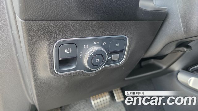 Mercedes-Benz GLB-Class GLB250 4MATIC