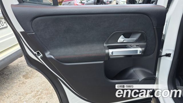 Mercedes-Benz GLB-Class GLB250 4MATIC