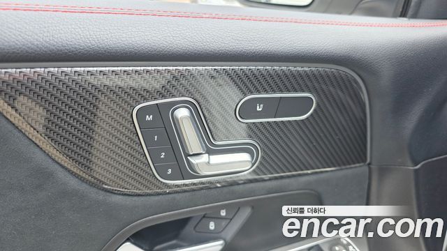 Mercedes-Benz GLB-Class GLB250 4MATIC