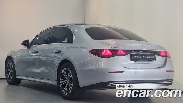 Mercedes-Benz E-Class E200 Avantgarde