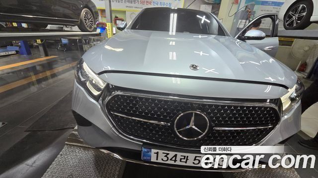 Mercedes-Benz E-Class E200 Avantgarde