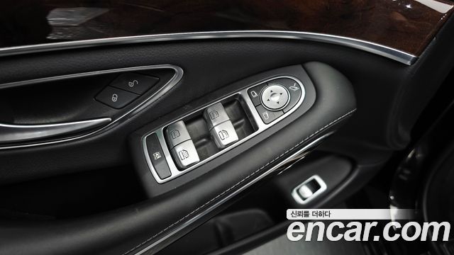 Mercedes-Benz S-Class S560L 4MATIC