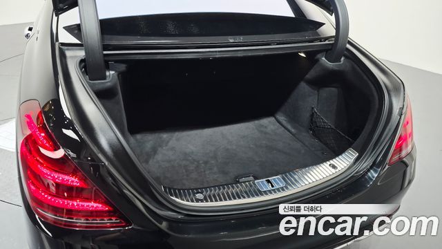 Mercedes-Benz S-Class S560L 4MATIC