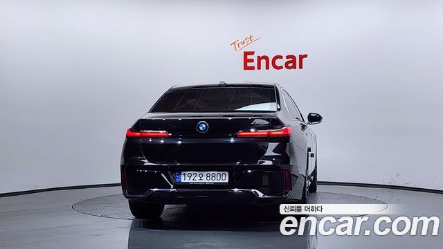 BMW 7-Series 740i sDrive M Sport