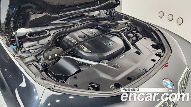 BMW 7-Series 740i sDrive M Sport