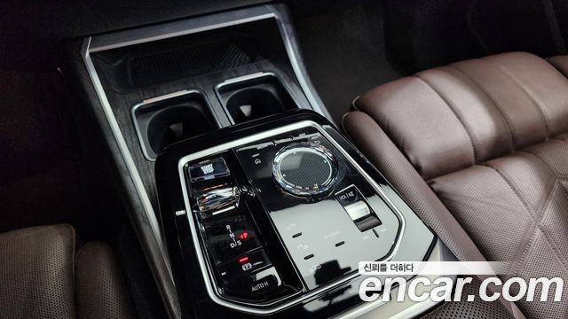 BMW 7-Series 740i sDrive M Sport