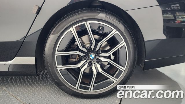 BMW 7-Series 740i sDrive M Sport