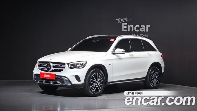 Mercedes-Benz GLC-Class GLC300e 4MATIC