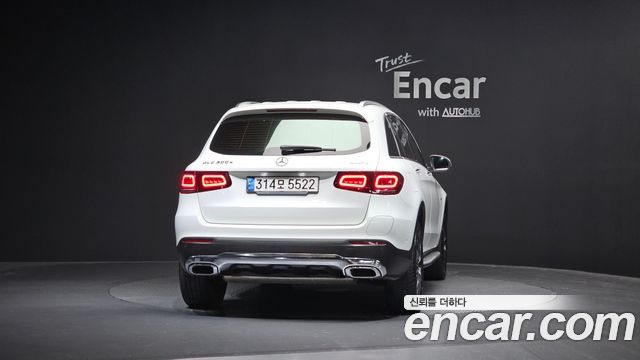 Mercedes-Benz GLC-Class GLC300e 4MATIC
