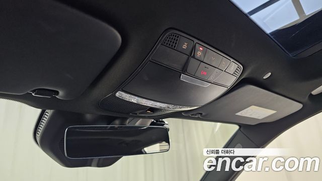 Mercedes-Benz GLC-Class GLC300e 4MATIC