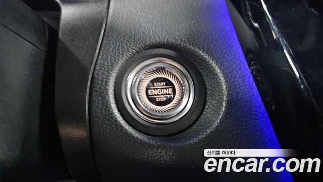 Mercedes-Benz GLC-Class GLC300e 4MATIC