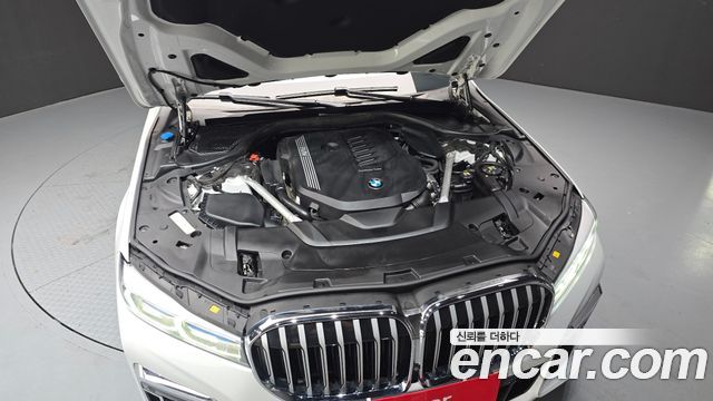 BMW 7-Series 740Li xDrive M Sport Package