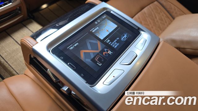 BMW 7-Series 740Li xDrive M Sport Package