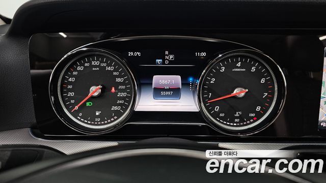 Mercedes-Benz E-Class E200 Avantgarde