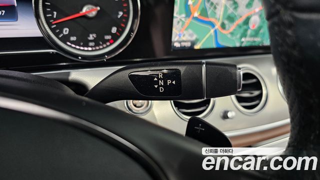 Mercedes-Benz E-Class E200 Avantgarde