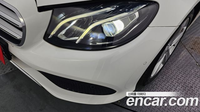 Mercedes-Benz E-Class E200 Avantgarde