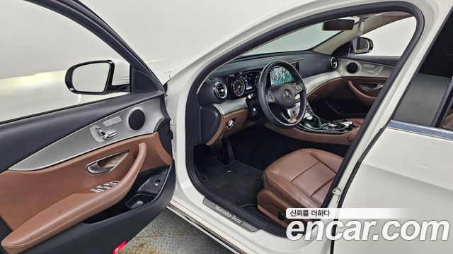 Mercedes-Benz E-Class E200 Avantgarde