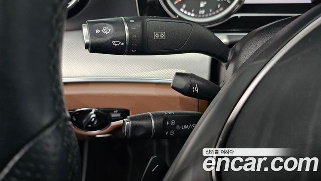 Mercedes-Benz E-Class E200 Avantgarde