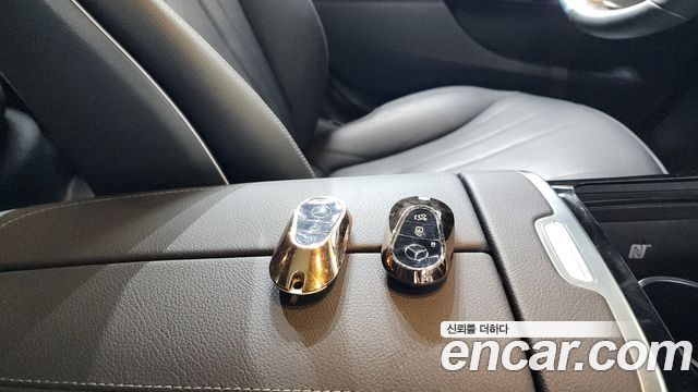 Mercedes-Benz EQE EQE350+