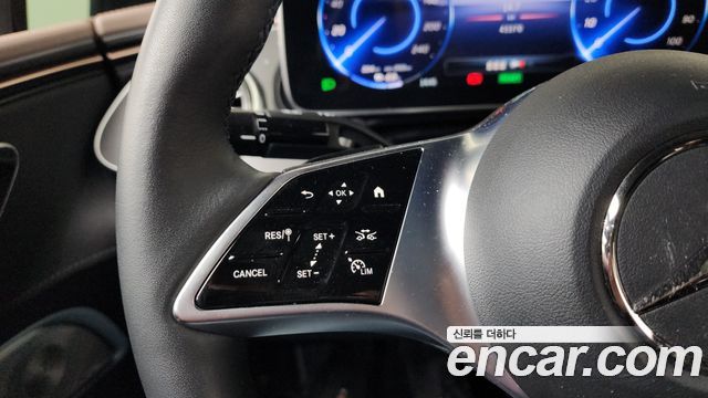 Mercedes-Benz EQE EQE350+