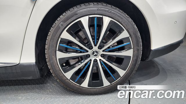 Mercedes-Benz EQE EQE350+