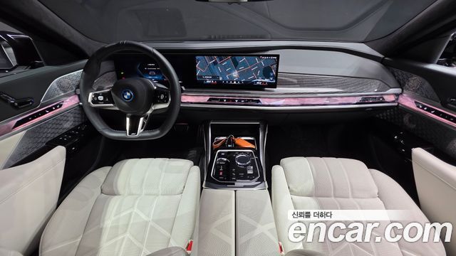 BMW i7 M70 xDrive M Performance