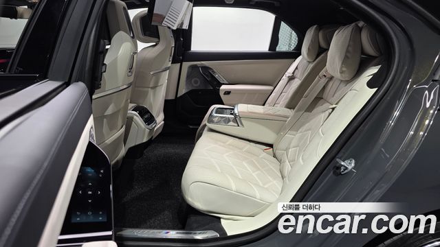BMW i7 M70 xDrive M Performance