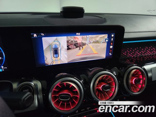 Mercedes-Benz EQB EQB300 4MATIC
