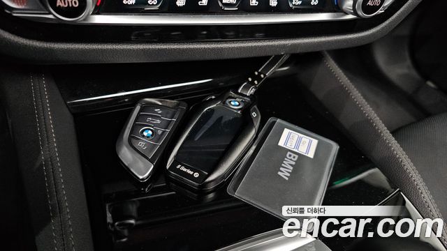 BMW 5-Series 530i Luxury