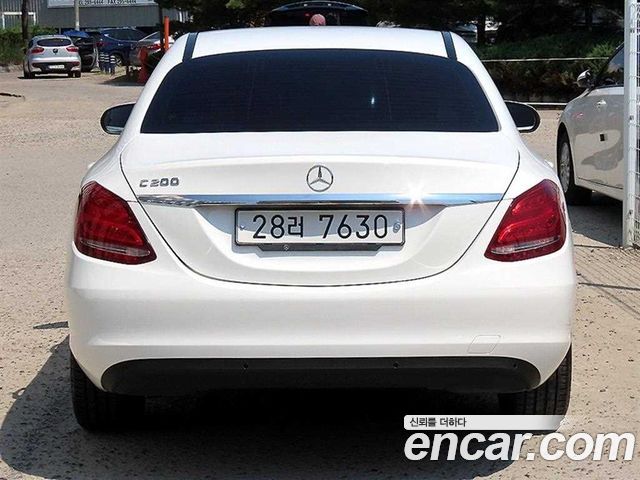 Mercedes-Benz C-Class C200