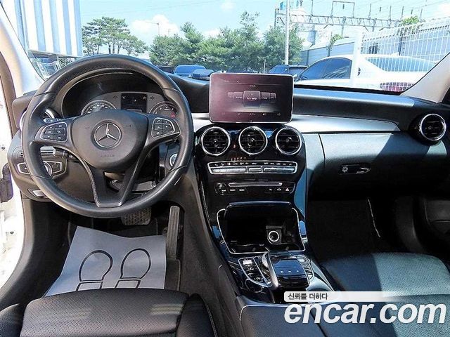 Mercedes-Benz C-Class C200