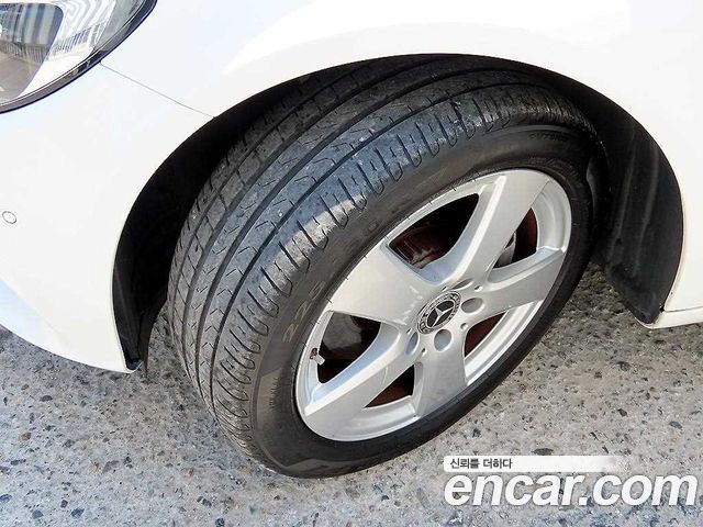 Mercedes-Benz C-Class C200