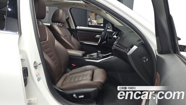 BMW 3-Series 320d Luxury