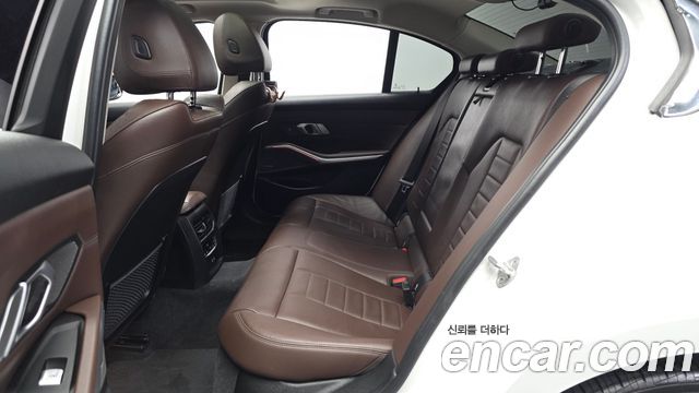 BMW 3-Series 320d Luxury