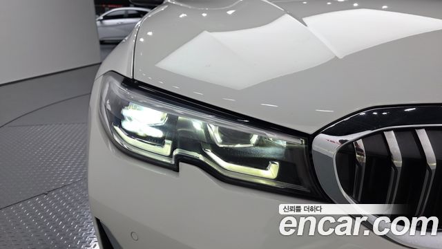 BMW 3-Series 320d Luxury