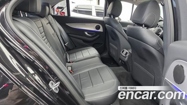 Mercedes-Benz E-Class E300 Avantgarde