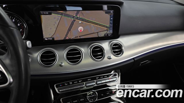 Mercedes-Benz E-Class E300 Avantgarde